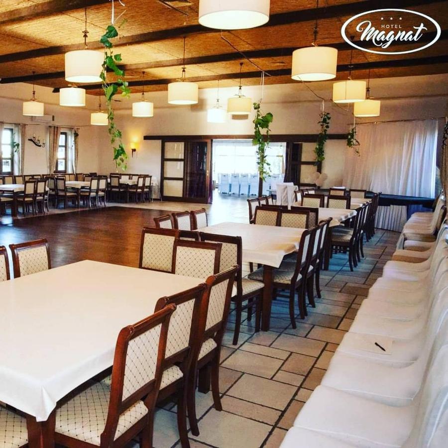 Hotel Magnat Slupca Luaran gambar